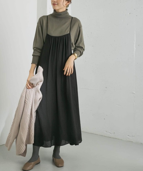 URBAN RESEARCH（アーバンリサーチ）の「ギャザーキャミワンピース（ワンピース・レディース・グレー系その他/ブラウン/ブラック・FREE）」の21枚目の写真