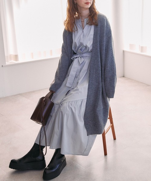 toucher du brise(トゥシェドブリーズ)の「【ボリューム感がポイント】キーネック裾フリルロングワンピース(ワンピース・レディース・グレー/ブラック/ベージュ・M)」の9枚目の写真