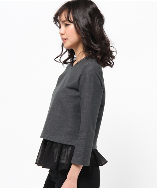 BEAMS LIGHTS Women's（ビームスライツ ウィメンズ）の「BEAMS LIGHTS / フリルインナーセット プルオーバー（Tシャツ/カットソー・レディース・チャコールグレー/ベージュ・36/38）」の5枚目の写真