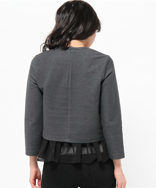 BEAMS LIGHTS Women's（ビームスライツ ウィメンズ）の「BEAMS LIGHTS / フリルインナーセット プルオーバー（Tシャツ/カットソー・レディース・チャコールグレー/ベージュ・36/38）」の10枚目の写真