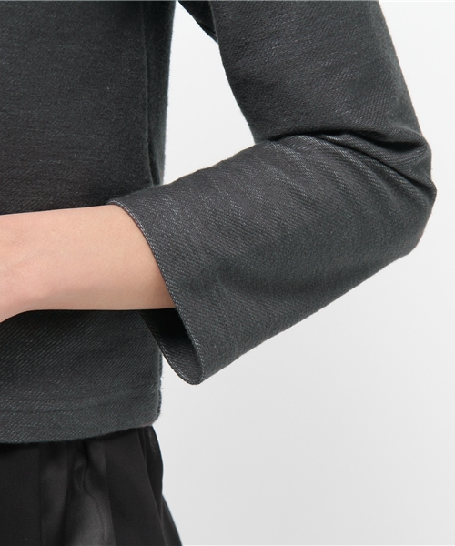 BEAMS LIGHTS Women's（ビームスライツ ウィメンズ）の「BEAMS LIGHTS / フリルインナーセット プルオーバー（Tシャツ/カットソー・レディース・チャコールグレー/ベージュ・36/38）」の4枚目の写真