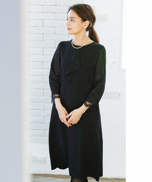WHITE JOOLA(ホワイトジョーラ)の「喪服・礼服【洗えるフォーマル】お袖スカラップレース切り替えデザインブラックフォーマルワンピース(ワンピース・レディース・ブラック・11号/9号/13号/7号/15号)」の14枚目の写真