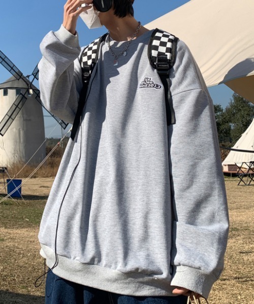 MGV（エムジーヴィー）の「ワンポイント刺繍オーバーサイズプルオーバー（スウェット・メンズ・ホワイト/ブラック/グレー/ブルー・MEDIUM/LARGE/X-LARGE）」の3枚目の写真