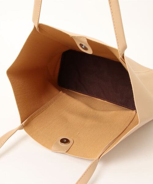 florist（フローリスト）の「【A4対応】PUレザーシンプルトートバッグ/ショルダーバッグ（トートバッグ・レディース・ベージュ/ブラウン/ブラック・FREE）」の10枚目の写真