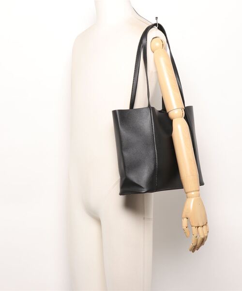 florist（フローリスト）の「【A4対応】PUレザーシンプルトートバッグ/ショルダーバッグ（トートバッグ・レディース・ベージュ/ブラウン/ブラック・FREE）」の8枚目の写真