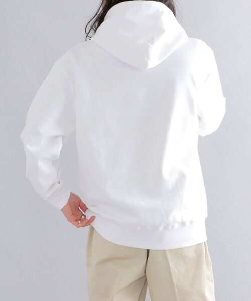 SHIPS（シップス）の「*SHIPS: 刺繍 SHIPS ロゴ ユニセックス スウェット パーカー（パーカー・メンズ・ホワイト/グレー/ブルー/ブラック・MEDIUM/LARGE/X-LARGE/SMALL）」の20枚目の写真