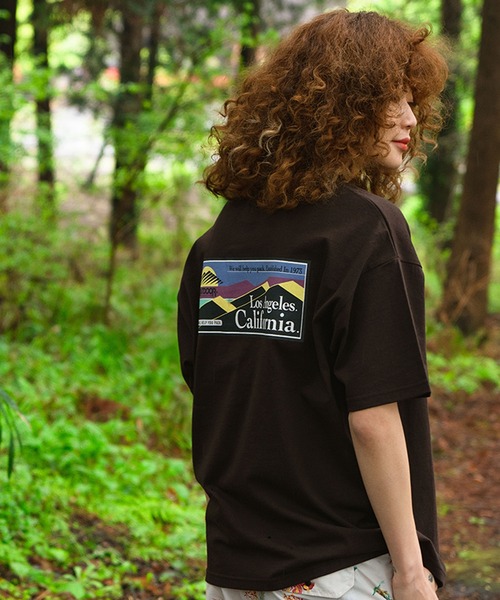 OUTDOOR PRODUCTS APPAREL（アウトドアプロダクツアパレル）の「USAコットン　リブライン　バックプリントTシャツ　ビッグシルエット（Tシャツ/カットソー・レディース・ホワイト/ネイビー/ブラウン/ブラック・FREE）」の3枚目の写真