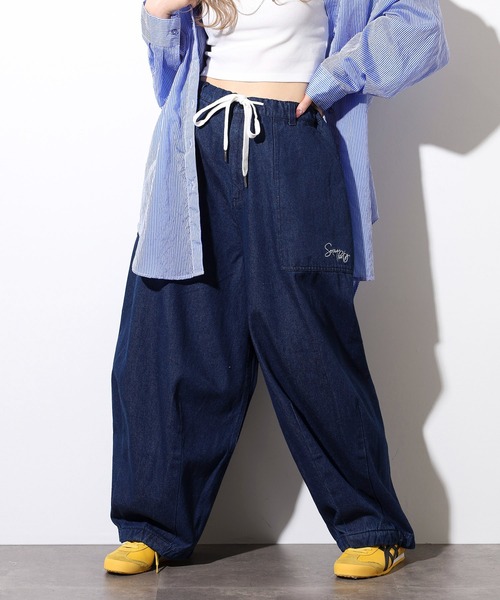 RE730（アールイーセブンサーティー）の「Balloon wide baker pants / 裾ドローコード バルーンワイドベイカーパンツ unisex（その他パンツ・メンズ・サックスブルー/インディゴブルー/オフホワイト/グリーン/ブラック/ホワイト系その他/ブルー系その他/ホワイト×ブラック/マスタード・S/M/L）」の11枚目の写真
