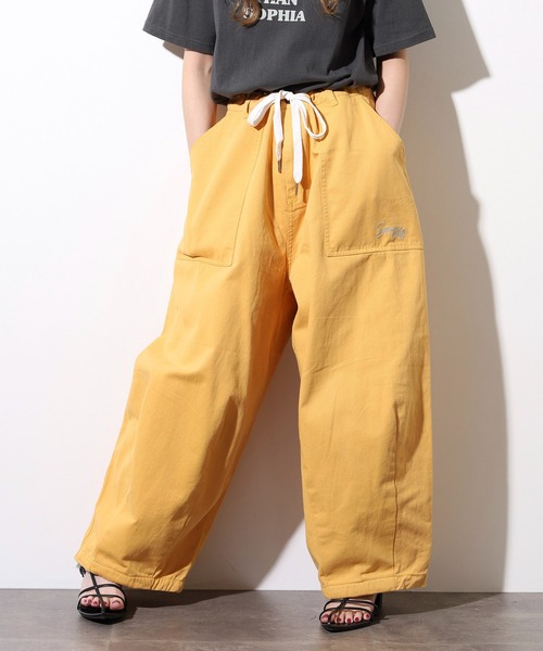 RE730（アールイーセブンサーティー）の「Balloon wide baker pants / 裾ドローコード バルーンワイドベイカーパンツ unisex（その他パンツ・メンズ・サックスブルー/インディゴブルー/オフホワイト/グリーン/ブラック/ホワイト系その他/ブルー系その他/ホワイト×ブラック/マスタード・S/M/L）」の16枚目の写真