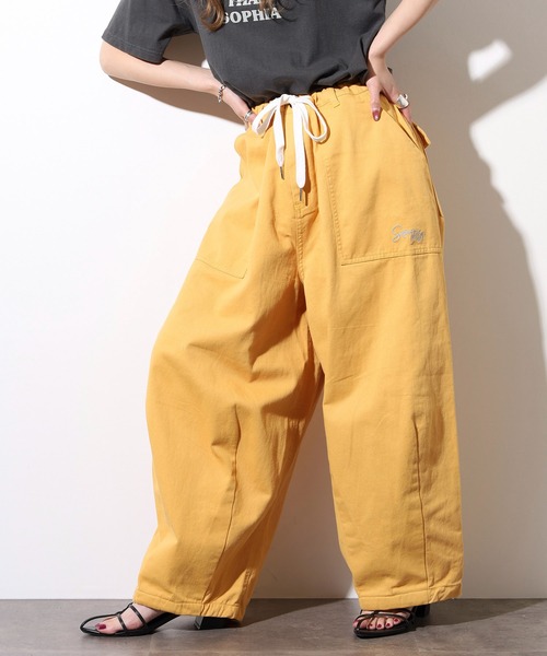 RE730（アールイーセブンサーティー）の「Balloon wide baker pants / 裾ドローコード バルーンワイドベイカーパンツ unisex（その他パンツ・メンズ・サックスブルー/インディゴブルー/オフホワイト/グリーン/ブラック/ホワイト系その他/ブルー系その他/ホワイト×ブラック/マスタード・S/M/L）」の17枚目の写真
