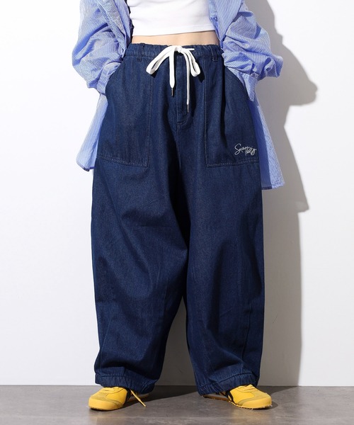 RE730（アールイーセブンサーティー）の「Balloon wide baker pants / 裾ドローコード バルーンワイドベイカーパンツ unisex（その他パンツ・メンズ・サックスブルー/インディゴブルー/オフホワイト/グリーン/ブラック/ホワイト系その他/ブルー系その他/ホワイト×ブラック/マスタード・S/M/L）」の12枚目の写真