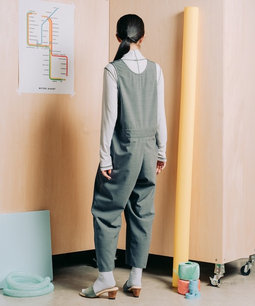 sneeuw(スニュウ)の「ストライプmixオールインワン(サロペット/オーバーオール・レディース・ブラック/グレー・ONESIZE)」の3枚目の写真