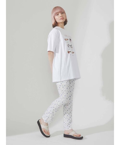 merry jenny(メリージェニー)の「petit floral フレアレギンス(その他パンツ・レディース・オフホワイト/ブラック・FREE)」の4枚目の写真