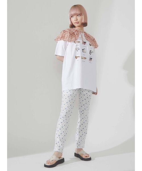 merry jenny(メリージェニー)の「petit floral フレアレギンス(その他パンツ・レディース・オフホワイト/ブラック・FREE)」の5枚目の写真