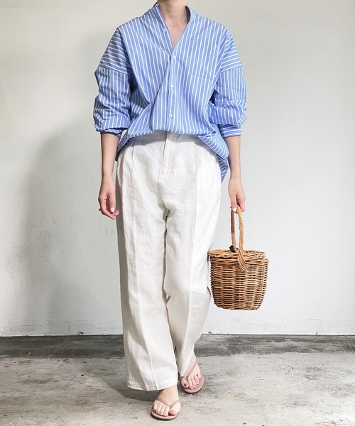 THE TWENTYSEVEN(ザ トゥエンティーセブン)の「The TWENTYSEVEN:CTN BROAD LOOSE FIT BAND/C SHIRTS L/S ブロードBIG バンドカラーシャツロングスリーブ(シャツ/ブラウス・レディース・ホワイト/イエロー/サックスブルー/ラベンダー・L/M/XL)」の2枚目の写真