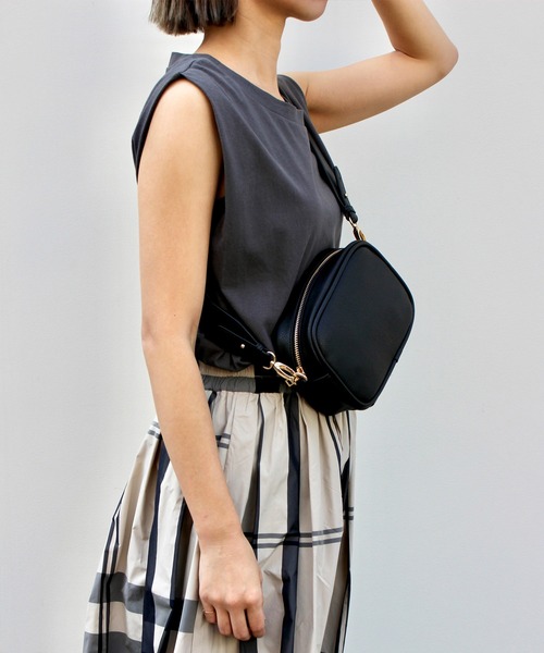 MLI'A（エムリア）の「フレンチスリーブTシャツ（Tシャツ/カットソー・レディース・スミクロ/ブラウン/カーキ/ベージュ/パープル/オフホワイト・M）」の8枚目の写真