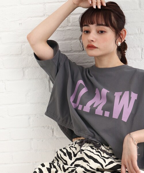 Cutie Blonde(キューティーブロンド)の「◆裾ギャザー短丈Tシャツ(Tシャツ/カットソー・レディース・ダークグリーン/オフホワイト/グレー系その他・00)」の1枚目の写真