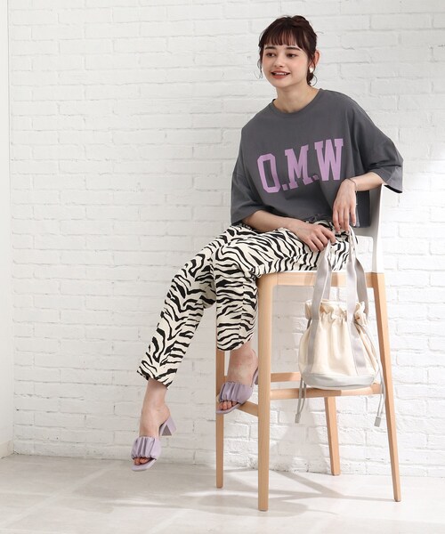 Cutie Blonde(キューティーブロンド)の「◆裾ギャザー短丈Tシャツ(Tシャツ/カットソー・レディース・ダークグリーン/オフホワイト/グレー系その他・00)」の21枚目の写真