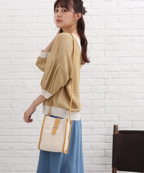 SHOO・LA・RUE（シューラルー）の「◆キャンバスショルダーバッグ（ショルダーバッグ・レディース・サンドベージュ/ダークグリーン/イエロー・00）」の5枚目の写真