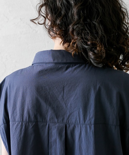 mystic（ミスティック）の「[mline] ノースリロングシャツワンピース（シャツワンピース・レディース・ベージュ/ネイビー・FREE）」の18枚目の写真