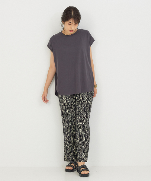 abahouse mavie（アバハウスマヴィ）の「綿天竺フレンチオーバーT（Tシャツ/カットソー・レディース・ブラック/パープル/ホワイト/チャコールグレー・フリー）」の21枚目の写真