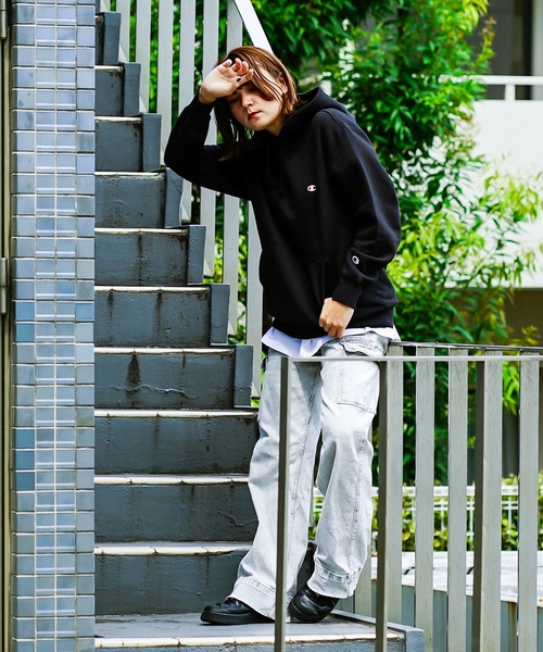 Champion(チャンピオン)の「【CHAMPION/チャンピオン】裏起毛プルオーバーパーカー ワンポイントブランドロゴ刺繍 フーディー サスティナブル素材(パーカー・メンズ・杢グレー/ダークグリーン/ネイビー/ホワイト/チャコールグレー/ブラック・SMALL/MEDIUM/LARGE/X-LARGE/XX-LARGE)」の13枚目の写真