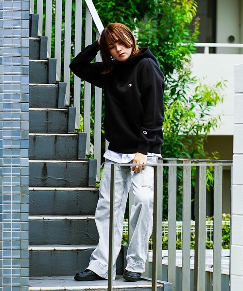 Champion(チャンピオン)の「【CHAMPION/チャンピオン】裏起毛プルオーバーパーカー ワンポイントブランドロゴ刺繍 フーディー サスティナブル素材(パーカー・メンズ・杢グレー/ダークグリーン/ネイビー/ホワイト/チャコールグレー/ブラック・SMALL/MEDIUM/LARGE/X-LARGE/XX-LARGE)」の14枚目の写真