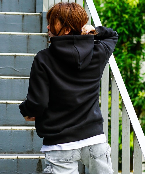 Champion(チャンピオン)の「【CHAMPION/チャンピオン】裏起毛プルオーバーパーカー ワンポイントブランドロゴ刺繍 フーディー サスティナブル素材(パーカー・メンズ・杢グレー/ダークグリーン/ネイビー/ホワイト/チャコールグレー/ブラック・SMALL/MEDIUM/LARGE/X-LARGE/XX-LARGE)」の16枚目の写真