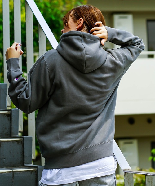 Champion(チャンピオン)の「【CHAMPION/チャンピオン】裏起毛プルオーバーパーカー ワンポイントブランドロゴ刺繍 フーディー サスティナブル素材(パーカー・メンズ・杢グレー/ダークグリーン/ネイビー/ホワイト/チャコールグレー/ブラック・SMALL/MEDIUM/LARGE/X-LARGE/XX-LARGE)」の22枚目の写真