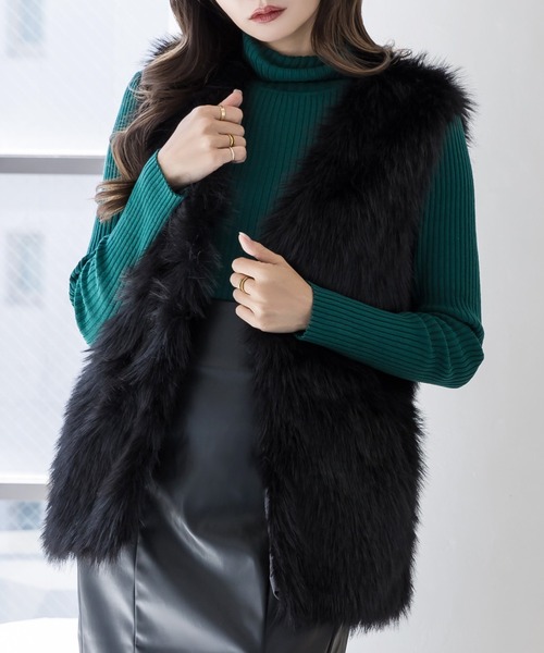 Julia Boutique（ジュリアブティック）の「フェイクファーベスト/22543（ベスト・レディース・グレー/ベージュ/ブラック/ピンク/ホワイト・ONE）」の3枚目の写真