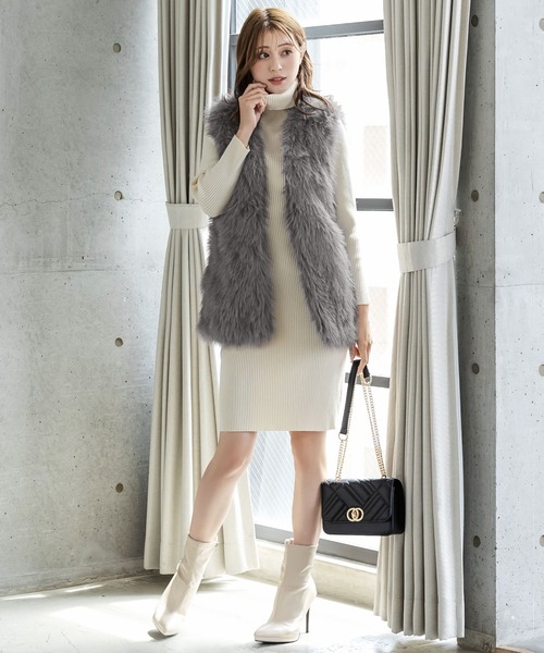 Julia Boutique（ジュリアブティック）の「フェイクファーベスト/22543（ベスト・レディース・グレー/ベージュ/ブラック/ピンク/ホワイト・ONE）」の9枚目の写真