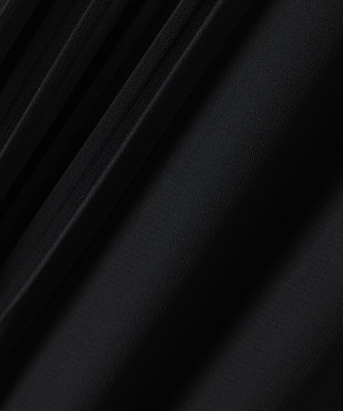 A/C DESIGN BY ALPHA CUBIC（エーシーデザインバイアルファキュービック）の「フロントプリーツTブラウス（Tシャツ/カットソー・レディース・オフホワイト/ブラック・LL/L/M）」の10枚目の写真