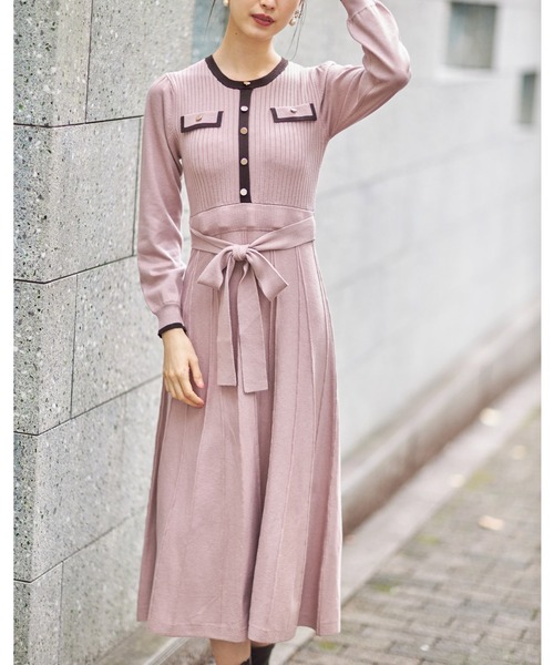 tocco closet(トッコ クローゼット)の「ウエストりぼん付き飾り釦フェイクポケット配色ニットワンピース(ワンピース・レディース・ネイビー/ブラック/ピンク系その他・M)」の18枚目の写真