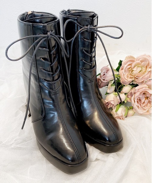 TITTY&CO.(ティティーアンドコー)の「【TITTY&CO.】スピンドルショートブーツ(ブーツ・レディース・ブラック/アイボリー・SMALL/LARGE/MEDIUM)」の3枚目の写真