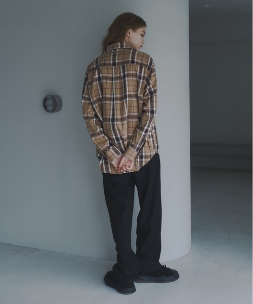 DOOPZ(ドープス)の「CLASSIC CHECK OVERSIZED SHIRT - クラシックチェックオーバーサイズシャツ(シャツ/ブラウス・メンズ・グリーン/ベージュ・LARGE/MEDIUM/SMALL)」の9枚目の写真