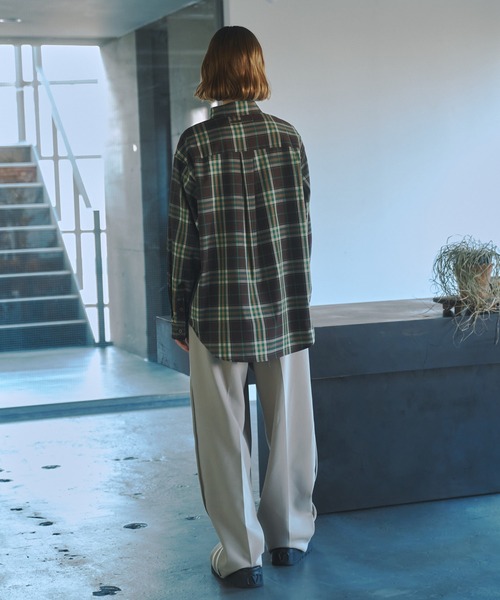 DOOPZ(ドープス)の「CLASSIC CHECK OVERSIZED SHIRT - クラシックチェックオーバーサイズシャツ(シャツ/ブラウス・メンズ・グリーン/ベージュ・LARGE/MEDIUM/SMALL)」の15枚目の写真