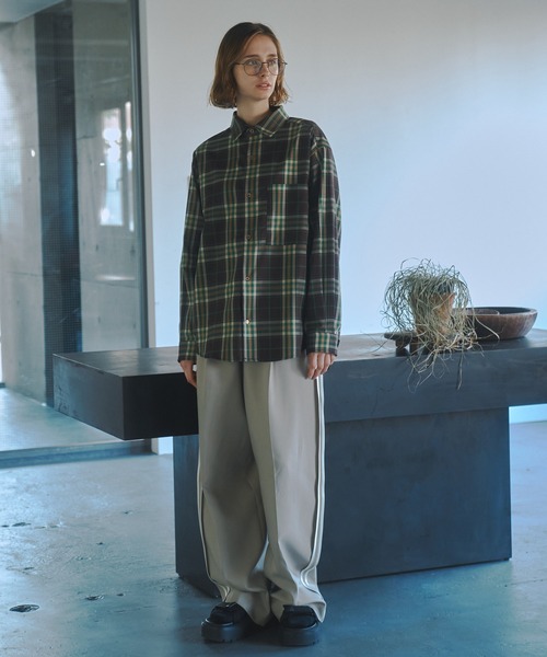 DOOPZ(ドープス)の「CLASSIC CHECK OVERSIZED SHIRT - クラシックチェックオーバーサイズシャツ(シャツ/ブラウス・メンズ・グリーン/ベージュ・LARGE/MEDIUM/SMALL)」の14枚目の写真
