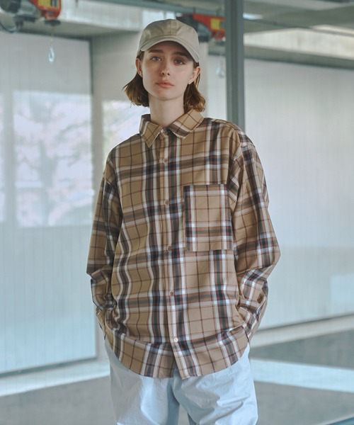 DOOPZ(ドープス)の「CLASSIC CHECK OVERSIZED SHIRT - クラシックチェックオーバーサイズシャツ(シャツ/ブラウス・メンズ・グリーン/ベージュ・LARGE/MEDIUM/SMALL)」の16枚目の写真