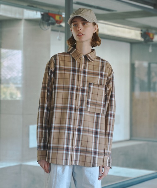 DOOPZ(ドープス)の「CLASSIC CHECK OVERSIZED SHIRT - クラシックチェックオーバーサイズシャツ(シャツ/ブラウス・メンズ・グリーン/ベージュ・LARGE/MEDIUM/SMALL)」の17枚目の写真