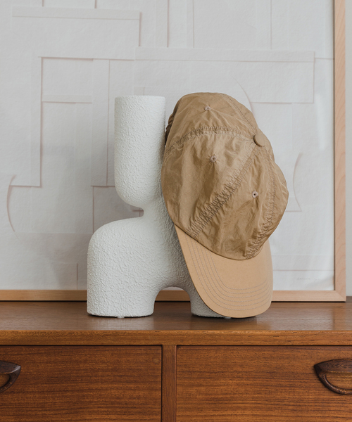 KIJIMA TAKAYUKI（キジマ　タカユキ）の「【KIJIMA TAKAYUKI / キジマ タカユキ】別注 6パネル ナイロンキャップ（キャップ・メンズ・ブルー/コバルトブルー/ブラック/ベージュ/ライトグレー・FREE）」の4枚目の写真