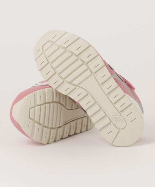 NEW BALANCE（ニューバランス）の「996（スニーカー・キッズ・ピンク/ブラウン・23.5cm/19.5cm/20.5cm/22.5cm/18.5cm/19.0cm/23.0cm/21.5cm/18.0cm/17.0cm/17.5cm/22.0cm/20.0cm/24.0cm/21.0cm）」の5枚目の写真