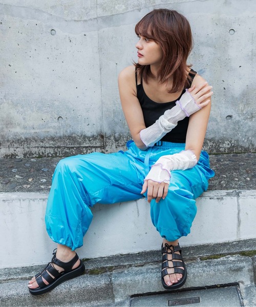 CONTROL FREAK / CTFK(コントロールフリーク)の「CONTROL FREAK(コントロールフリーク)シアーアームカバー(アームカバー・レディース・アイボリー/ブラック/グリーン・FREE)」の8枚目の写真