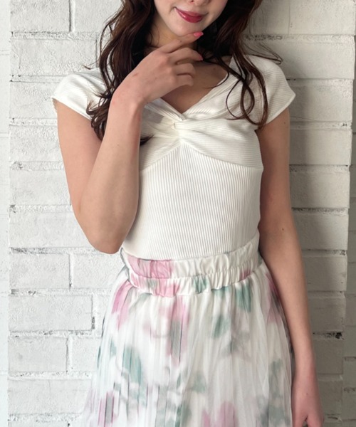 ROYAL PARTY(ロイヤルパーティー)の「フロントツイストカットリブトップス(Tシャツ/カットソー・レディース・ピンク/オフホワイト/ブラック・FREE)」の2枚目の写真