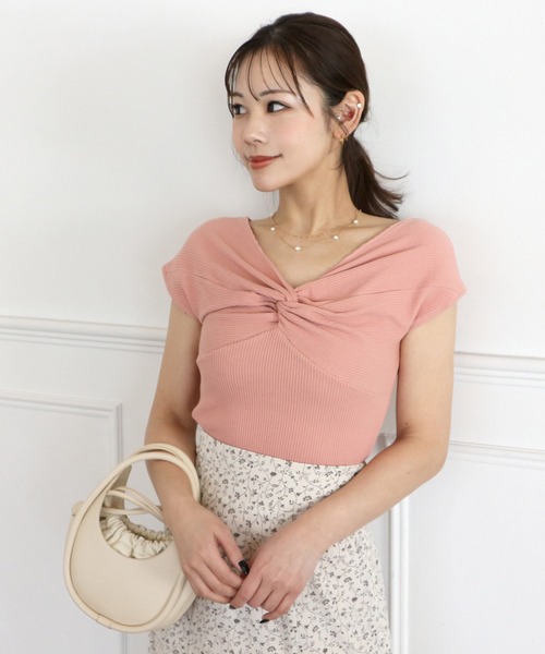 ROYAL PARTY(ロイヤルパーティー)の「フロントツイストカットリブトップス(Tシャツ/カットソー・レディース・ピンク/オフホワイト/ブラック・FREE)」の18枚目の写真