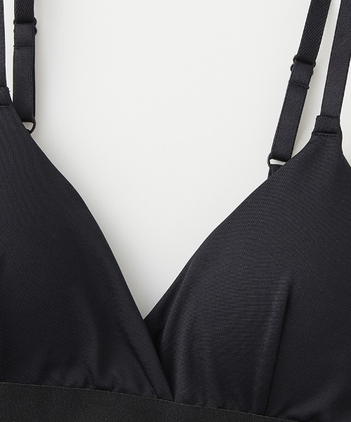 adidas（アディダス）の「adidas/アディダス スタイルアップ スポーツブラ 吸汗速乾（スポーツブラ・レディース・ライトパープル/ブラック/ブラウン系その他・LARGE/MEDIUM）」の9枚目の写真