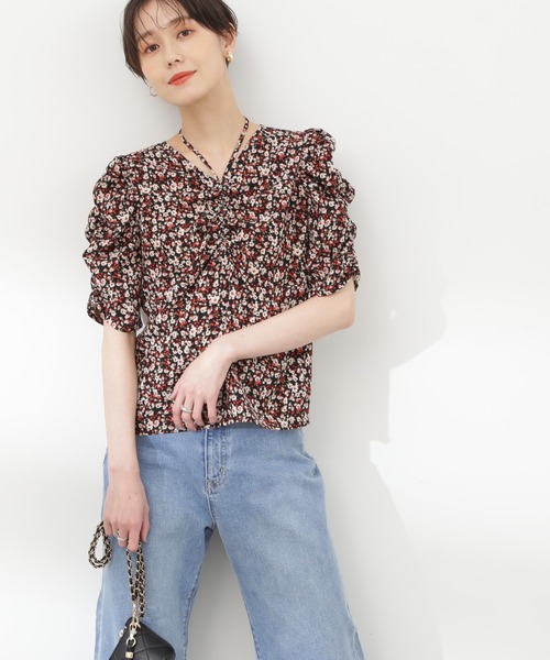 N.(N. Natural Beauty Basic)(エヌエヌナチュラルビューティーベーシック)の「◆フラワープリントパワショルブラウス(シャツ/ブラウス・レディース・ブラック系その他/ベージュ系その他・MEDIUM)」の13枚目の写真