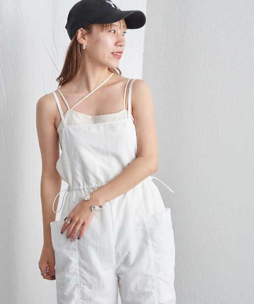 COLONY 2139（コロニートゥーワンスリーナイン）の「ナイロンウエストドロストキャミサロペット（サロペット/オーバーオール・レディース・ブラック/ホワイト・FREE）」の12枚目の写真