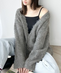 classicalelf（クラシカルエルフ）の「1枚で今っぽ可愛い。深Vネックシャギーニットオーバーサイズカーディガン（カーディガン/ボレロ）」