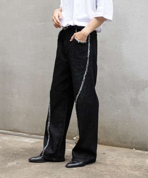 COLONY 2139（コロニートゥーワンスリーナイン）の「スウィッチングフリンジデニム（デニムパンツ・メンズ・ブラック/ブルー・MEDIUM/LARGE）」の5枚目の写真