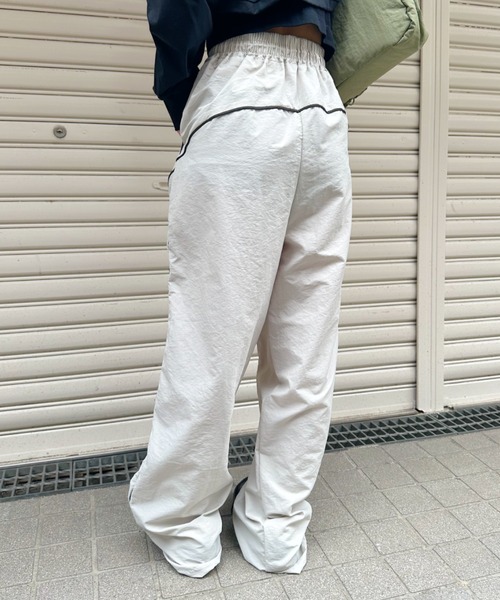 CLEA(クレア)の「カーブラインデザインワイドパンツ(その他パンツ・レディース・ブラック/ライトグレー・M)」の22枚目の写真